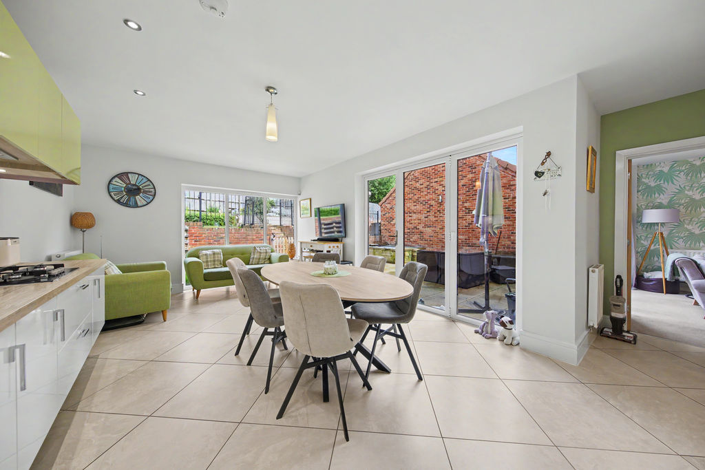 Pomegranate Road Newbold